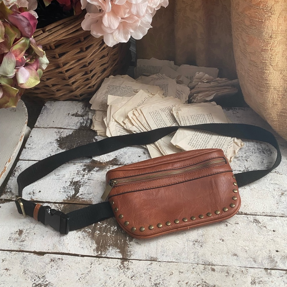 Cute Vegan Crossbody with brass studs